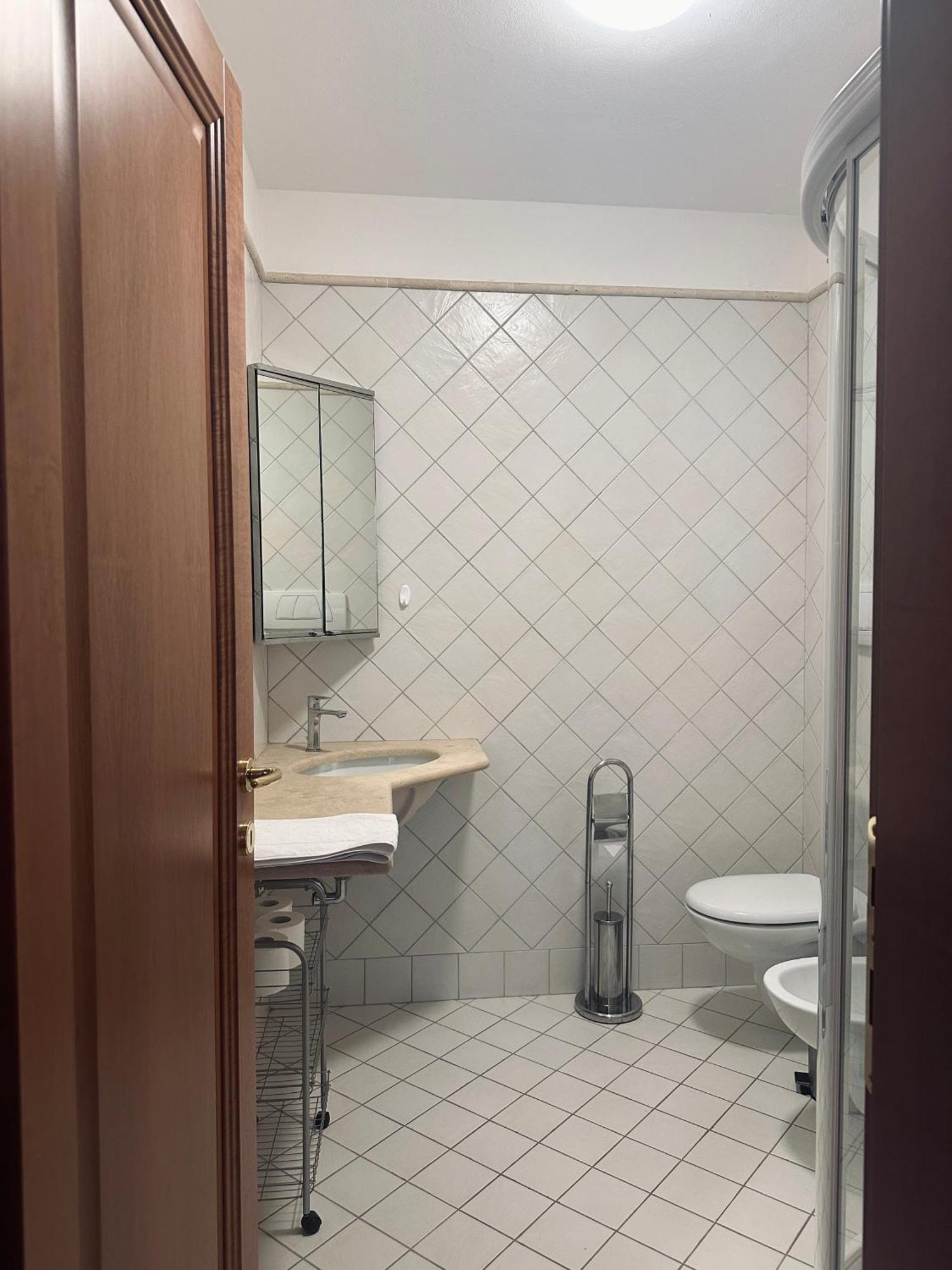 Apartment Claudia Múggia Esterno foto